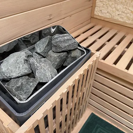 Appartement Capsule Avatar - Balneo Sauna Projecteur Nintendo Mons